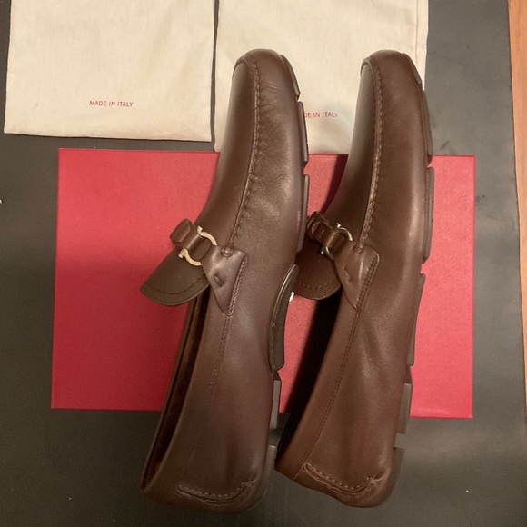 Salvatore Ferragamo Stuart Driving Shoe - Picture 4 of 8